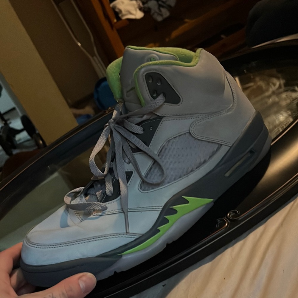 Jordan #5 retro green bean
